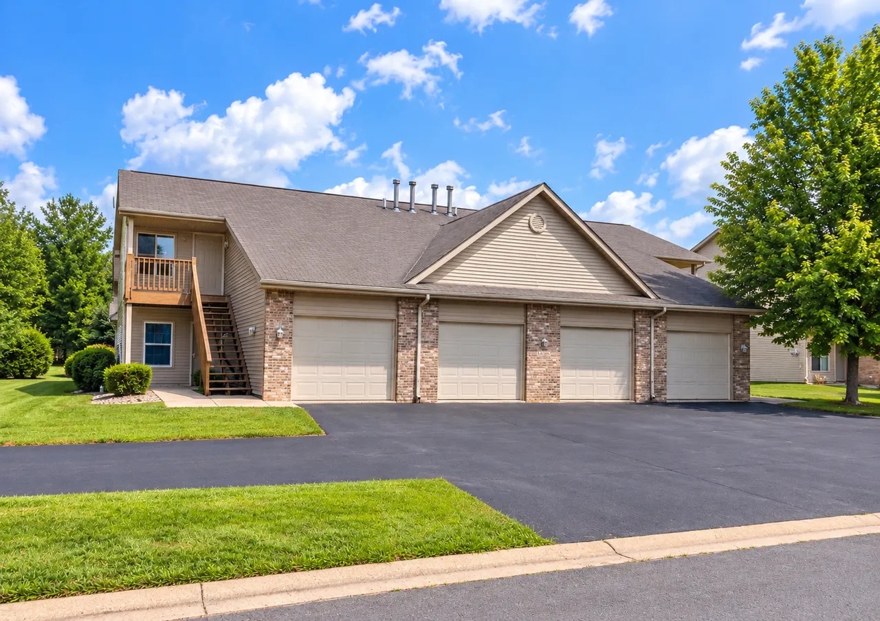 4867 Pine Meadow Parkway #1